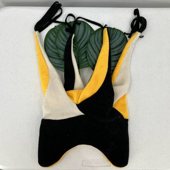 Fan Favorite Iowa Hawkeye University Yellow Black White Embroidered Jester Hat - Picture 3 of 7